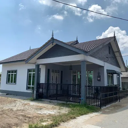 Desa Hana Homestay Kuala Terengganu Exterior photo